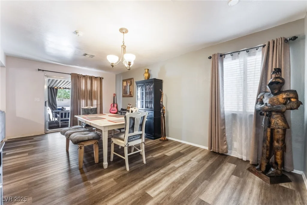 3890 White Horse, Las Vegas, NV 89115