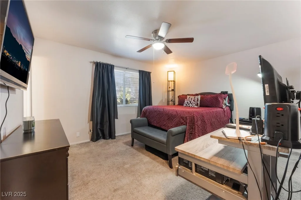 3890 White Horse, Las Vegas, NV 89115