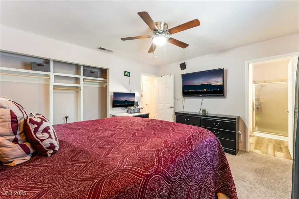 3890 White Horse, Las Vegas, NV 89115