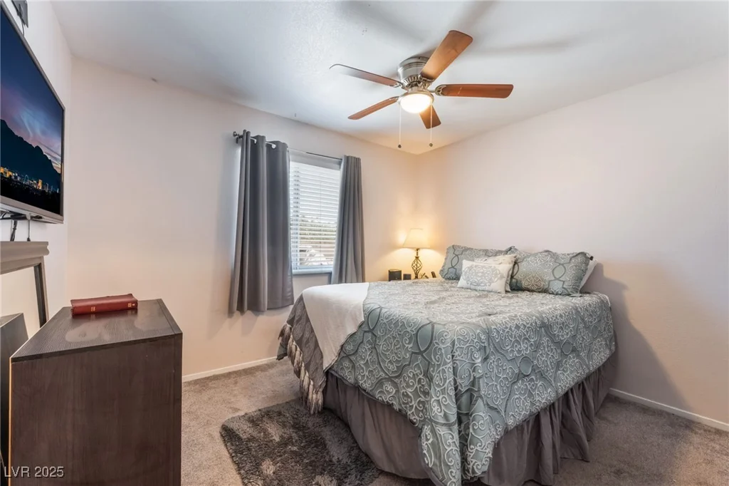 3890 White Horse, Las Vegas, NV 89115