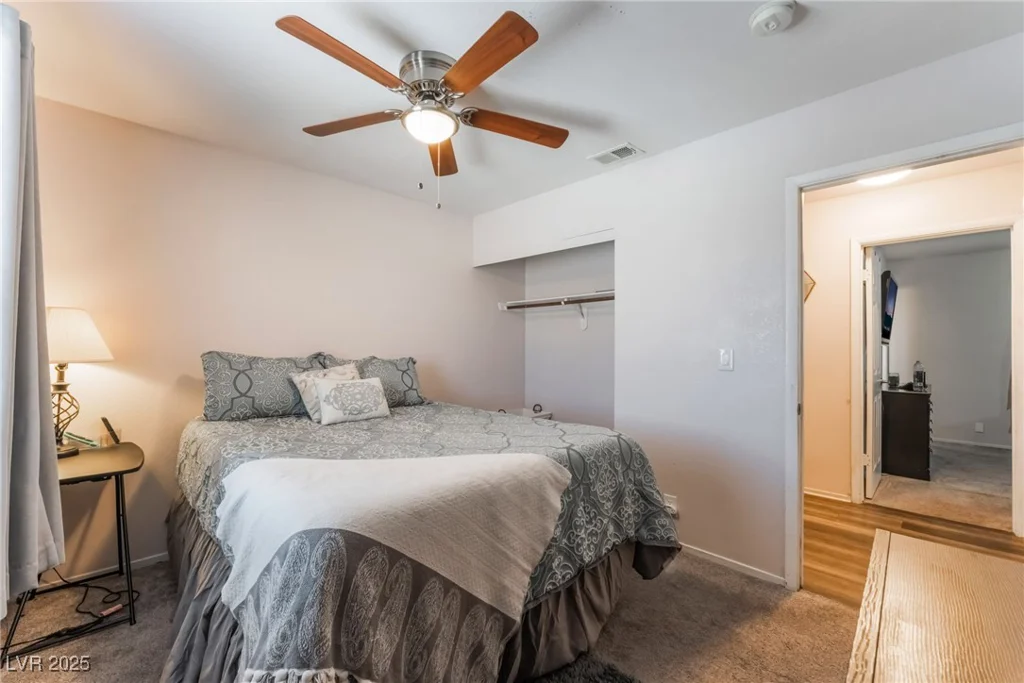3890 White Horse, Las Vegas, NV 89115