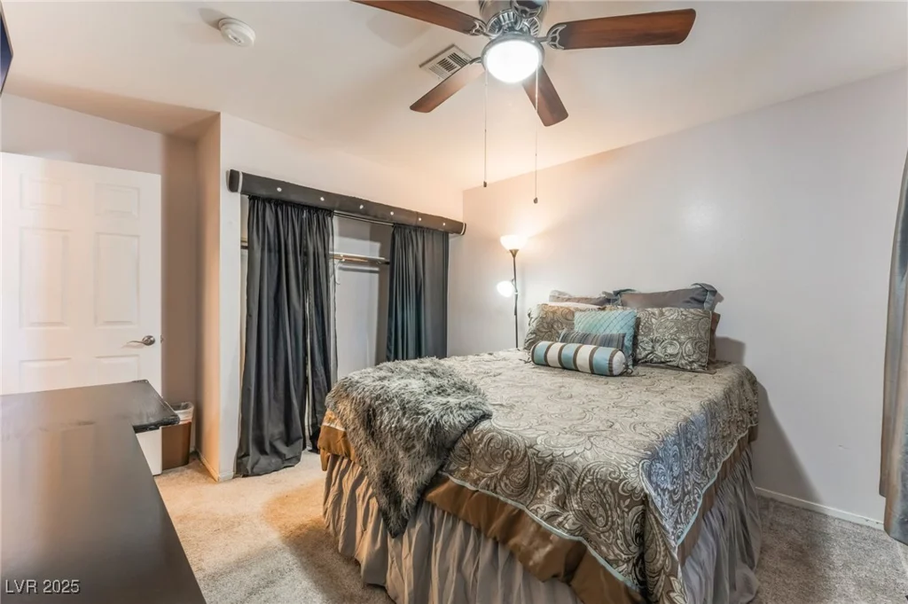 3890 White Horse, Las Vegas, NV 89115
