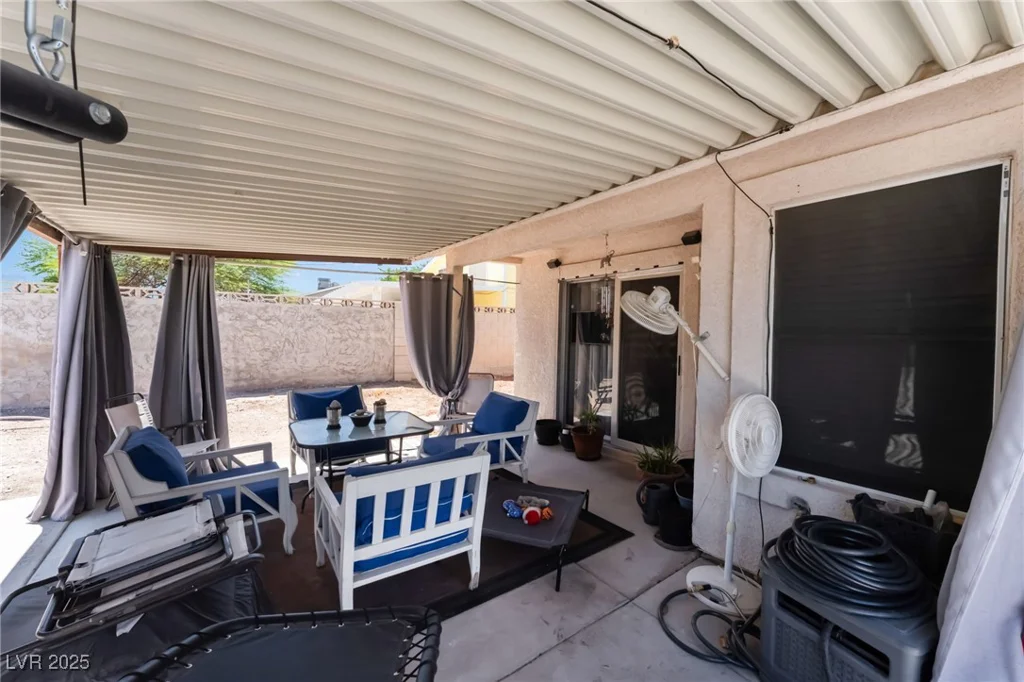3890 White Horse, Las Vegas, NV 89115