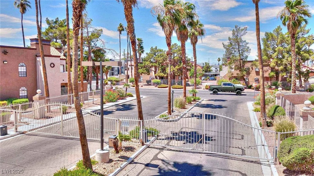 2966 Juniper Hills, Las Vegas, NV 89142