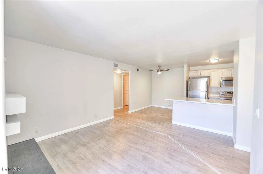 2966 Juniper Hills, Las Vegas, NV 89142
