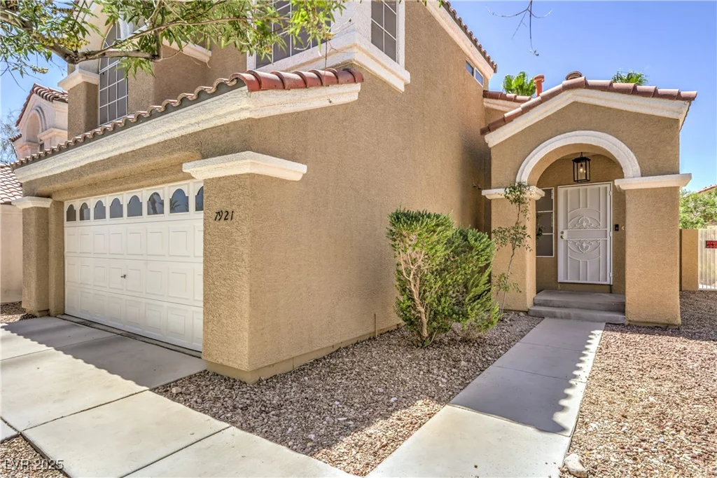 7921 Pottery Creek, Las Vegas, NV 89128