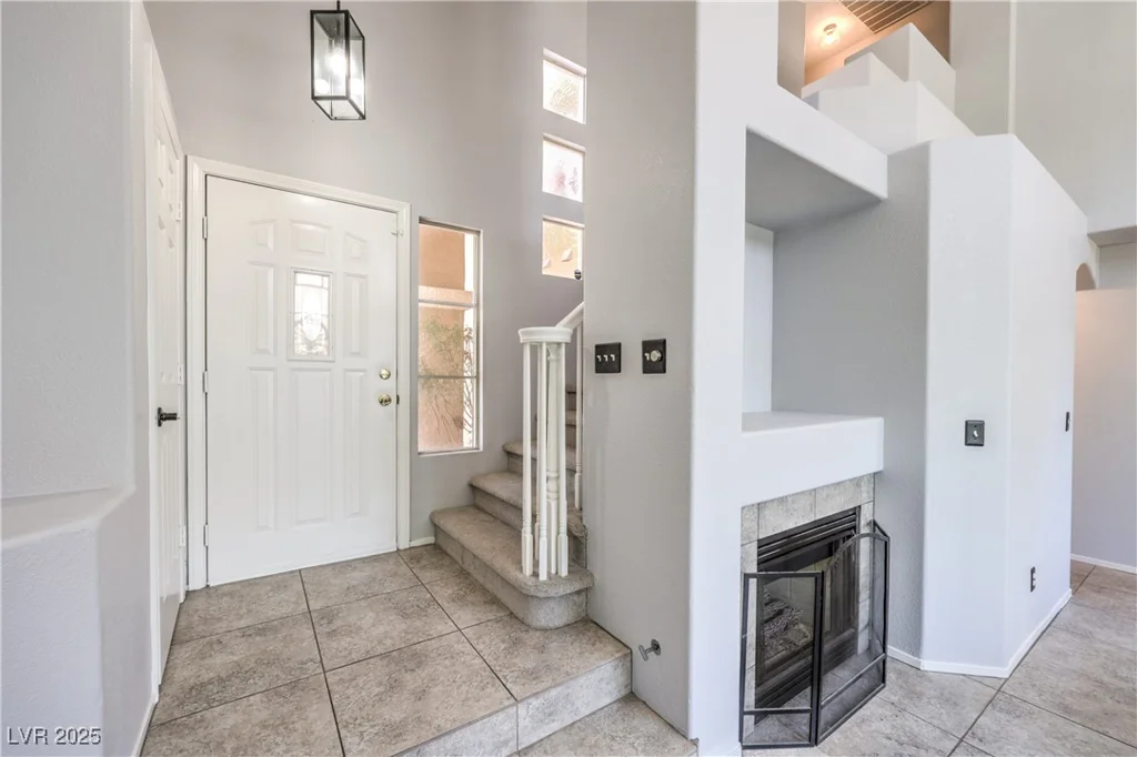 7921 Pottery Creek, Las Vegas, NV 89128