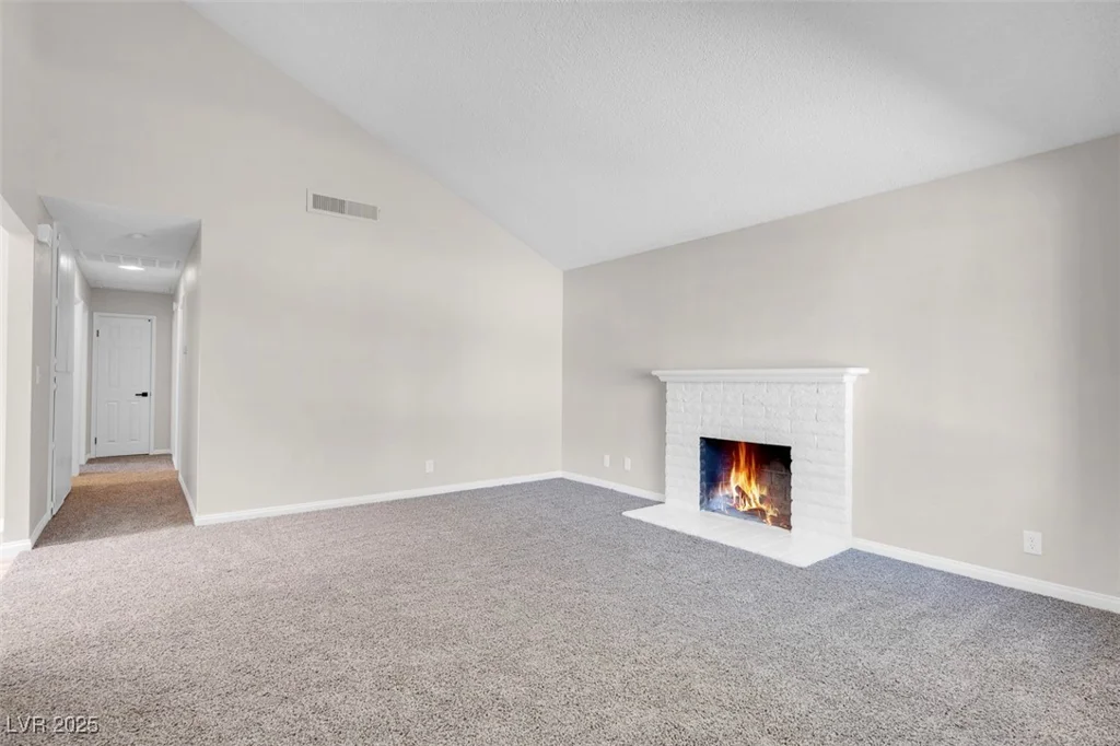 6181 Cedarwood, Las Vegas, NV 89103