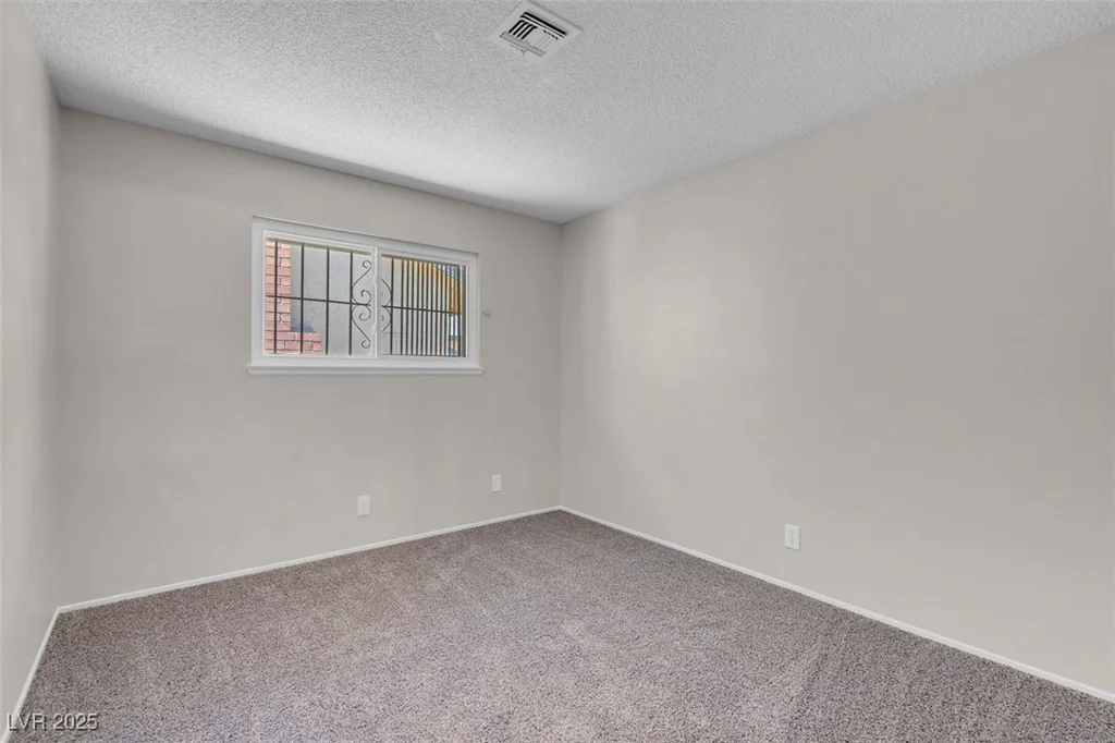 6181 Cedarwood, Las Vegas, NV 89103