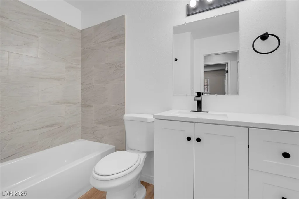 6181 Cedarwood, Las Vegas, NV 89103
