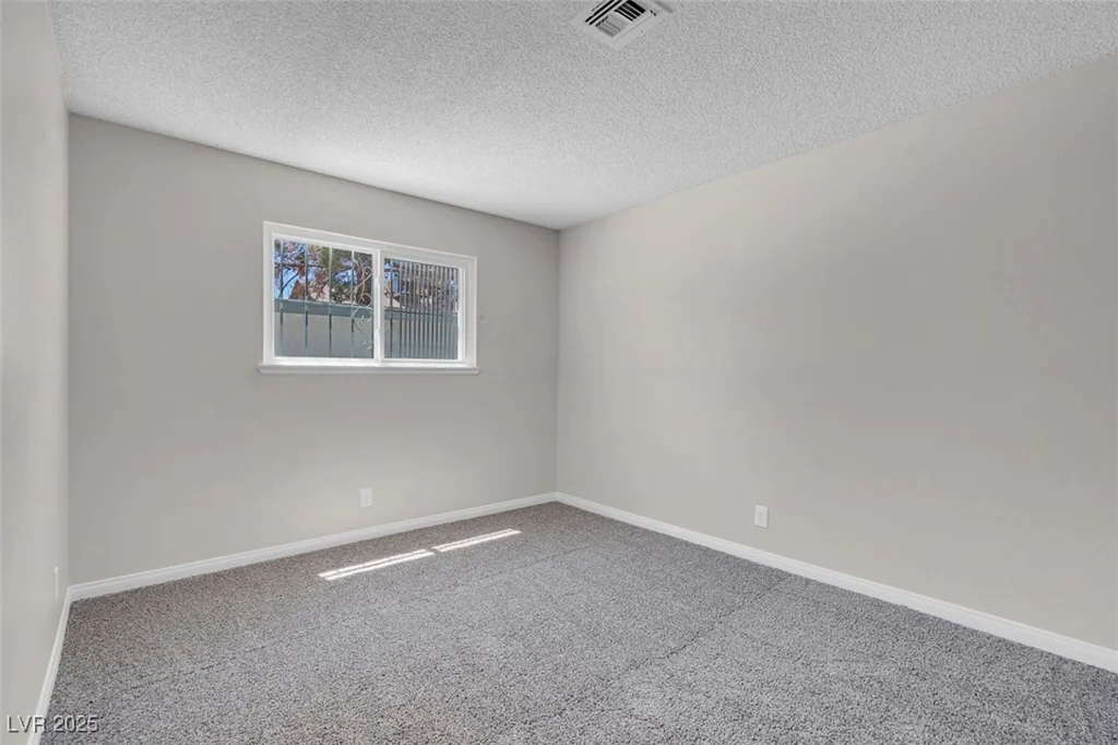 6181 Cedarwood, Las Vegas, NV 89103