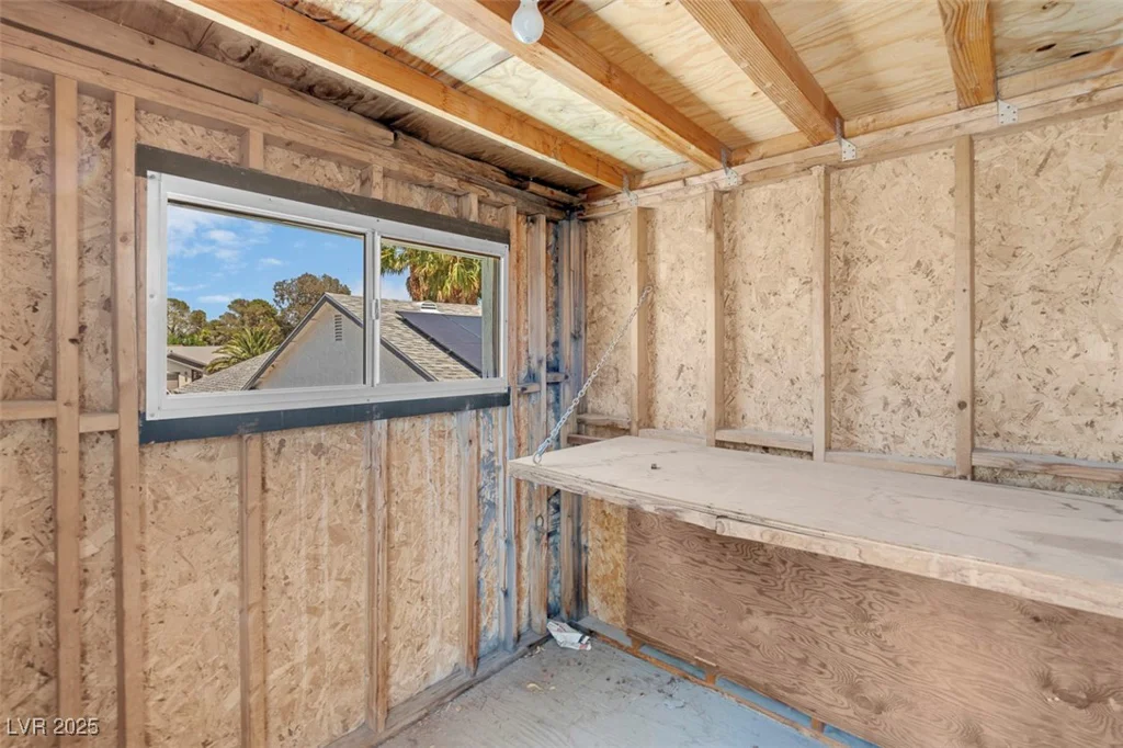 6181 Cedarwood, Las Vegas, NV 89103