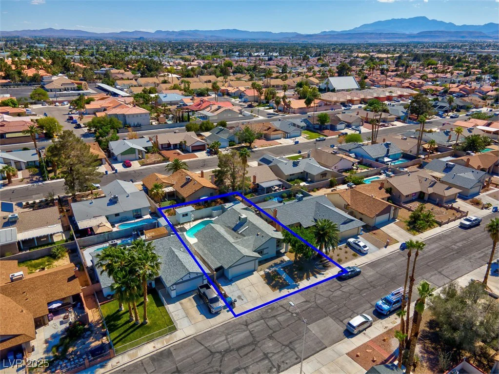 6181 Cedarwood, Las Vegas, NV 89103