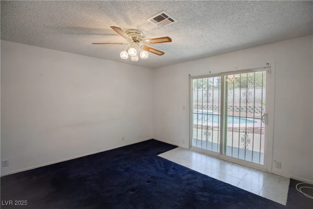 1802 Twin Oaks, Las Vegas, NV 89156