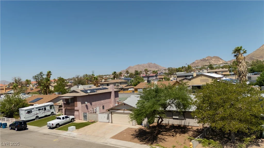 1802 Twin Oaks, Las Vegas, NV 89156