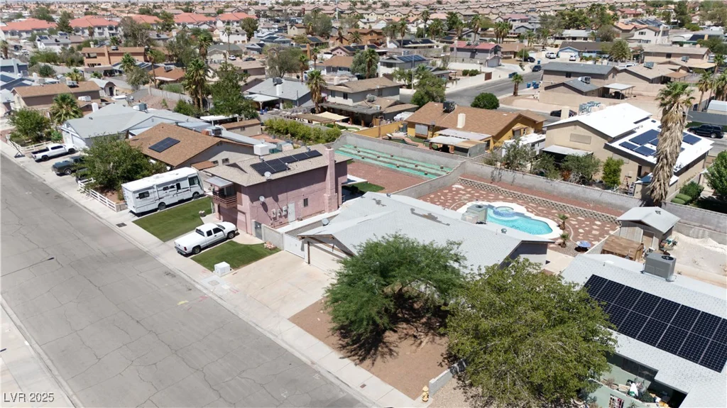 1802 Twin Oaks, Las Vegas, NV 89156