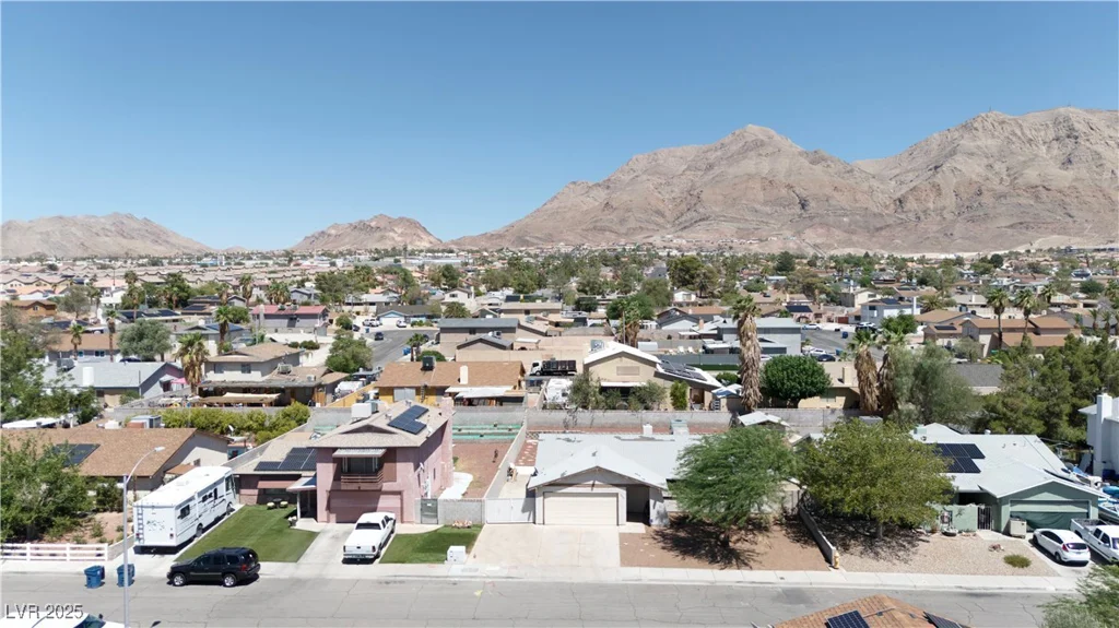 1802 Twin Oaks, Las Vegas, NV 89156