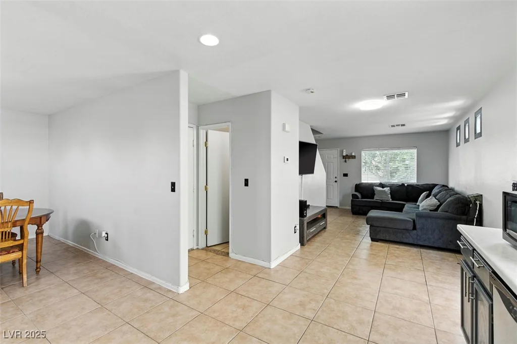 2140 Clancy, Las Vegas, NV 89156