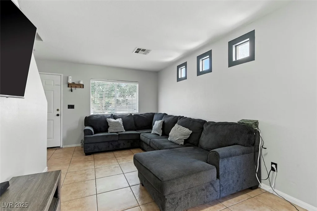 2140 Clancy, Las Vegas, NV 89156