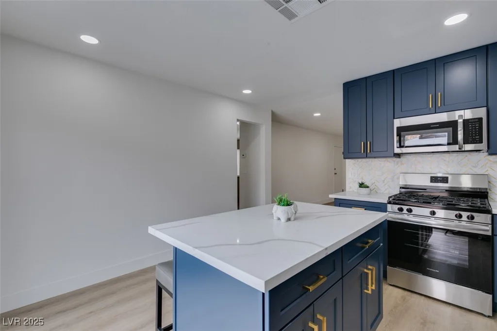 1744 La Cruz, Henderson, NV 89014