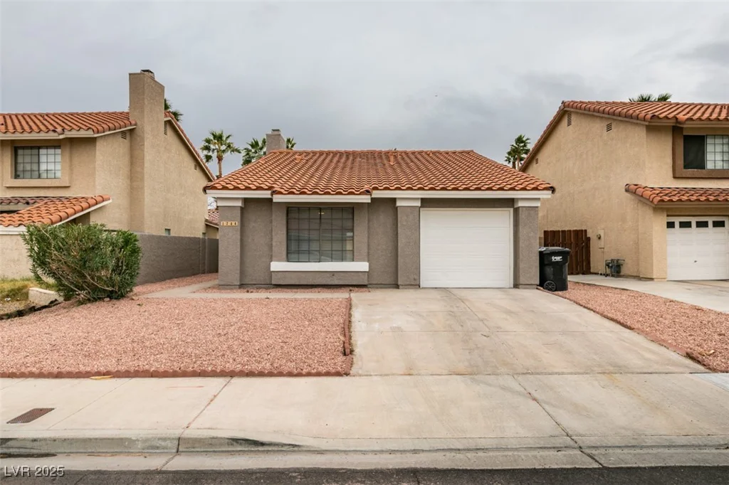 1744 La Cruz, Henderson, NV 89014