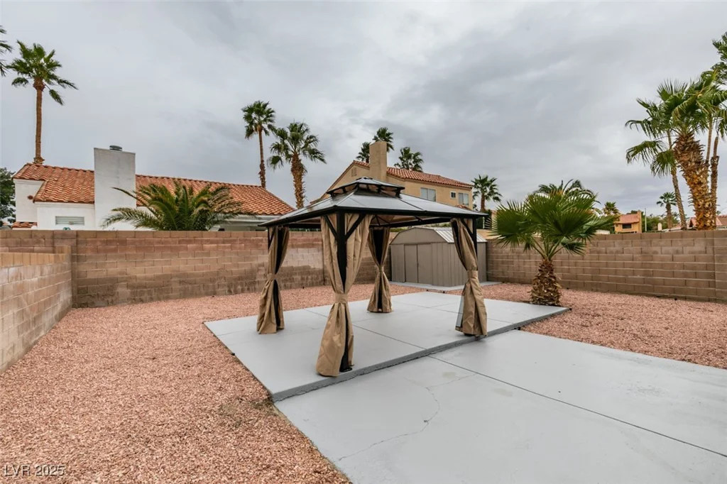 1744 La Cruz, Henderson, NV 89014
