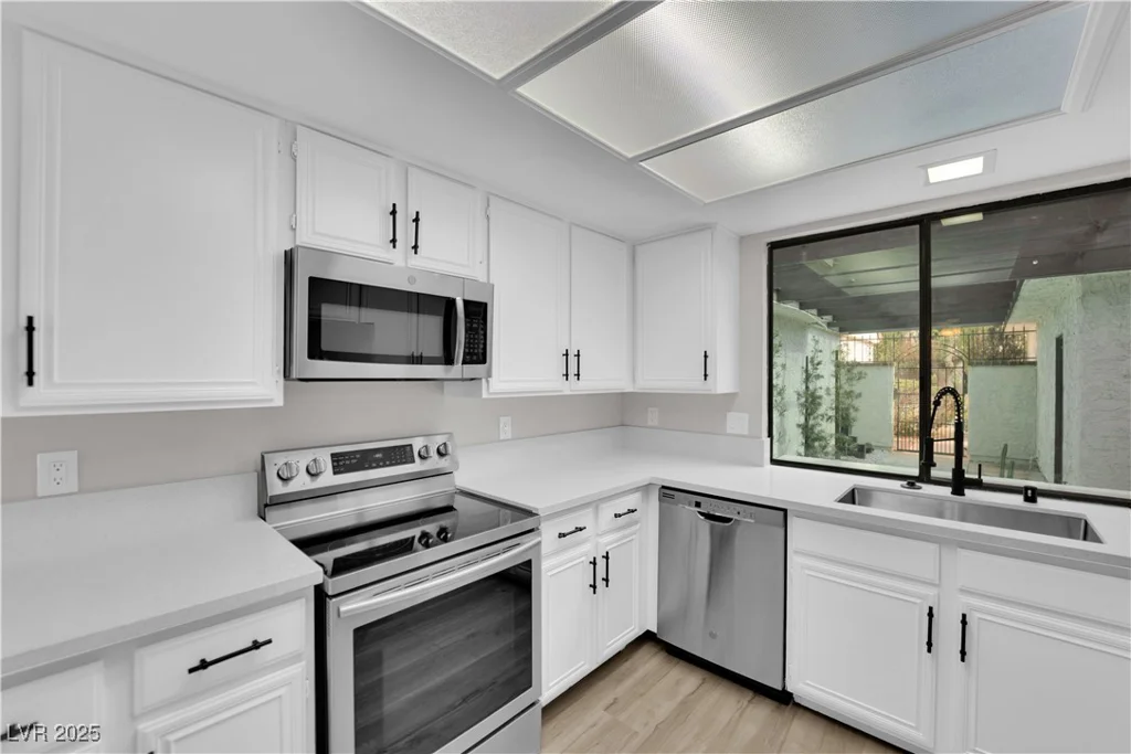 2544 Malabar, Las Vegas, NV 89121