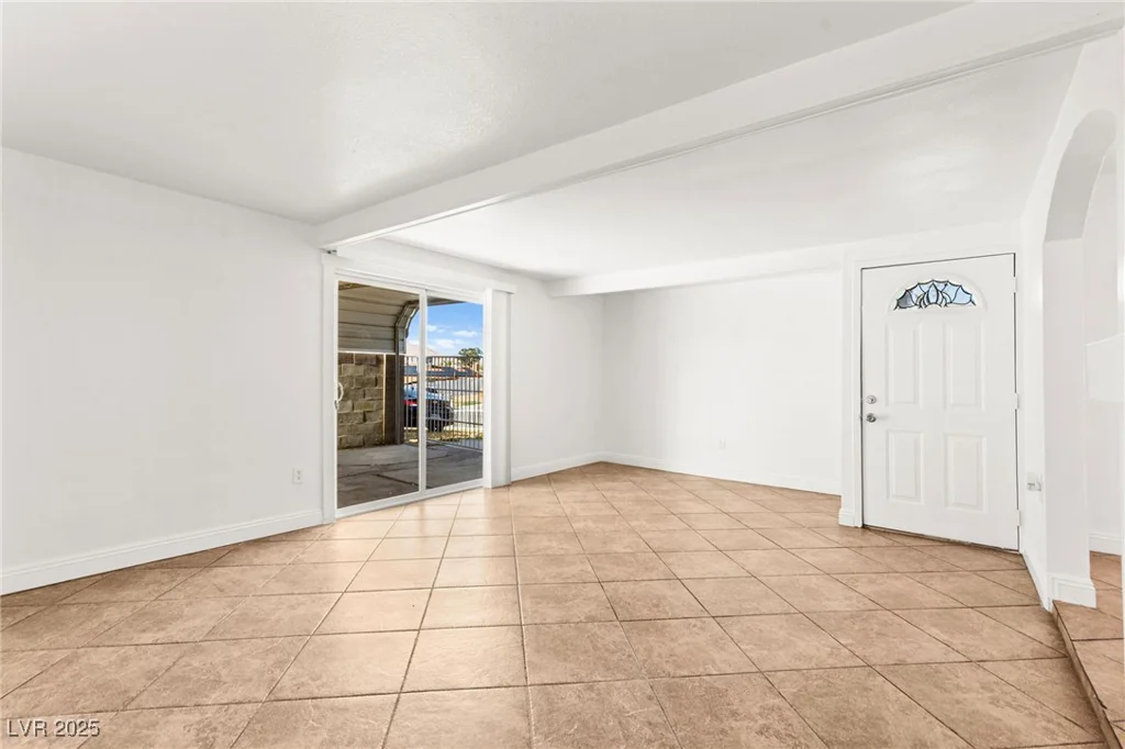 5285 Hillsboro, Las Vegas, NV 89120