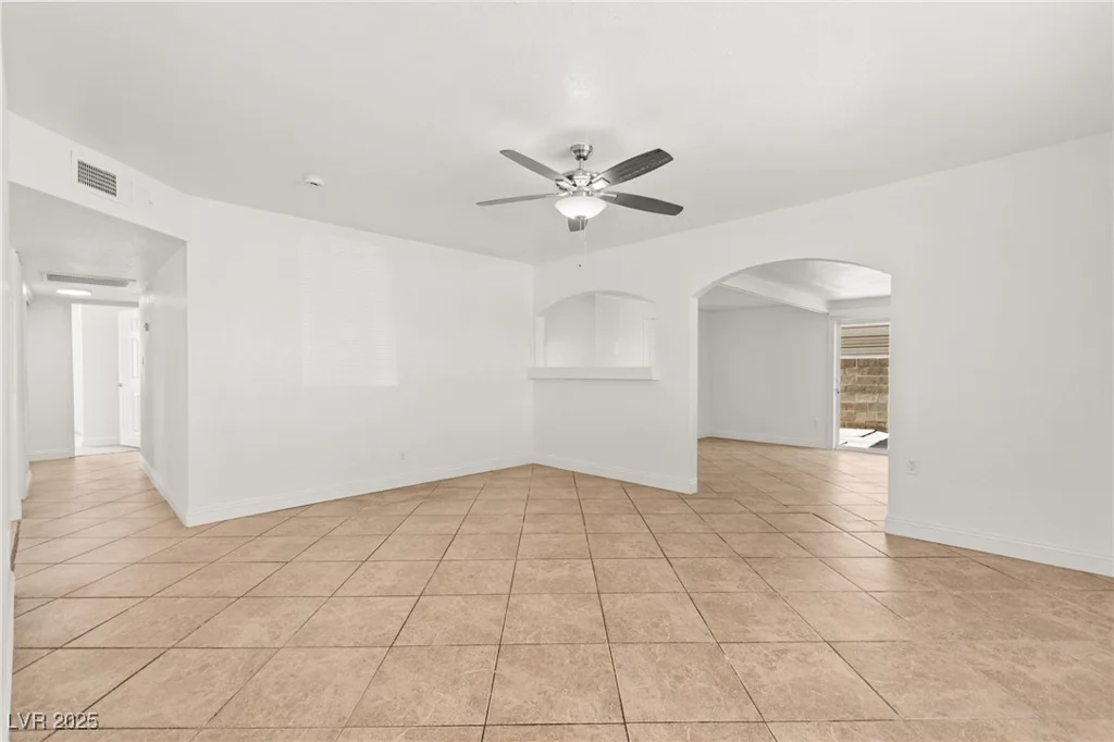 5285 Hillsboro, Las Vegas, NV 89120