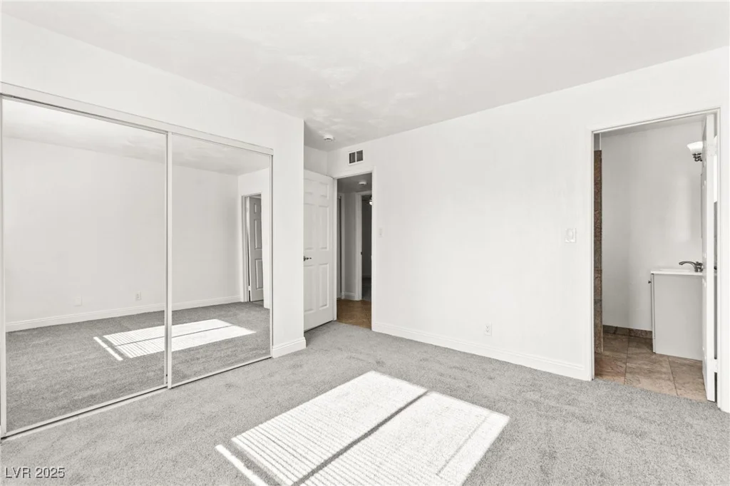 5285 Hillsboro, Las Vegas, NV 89120