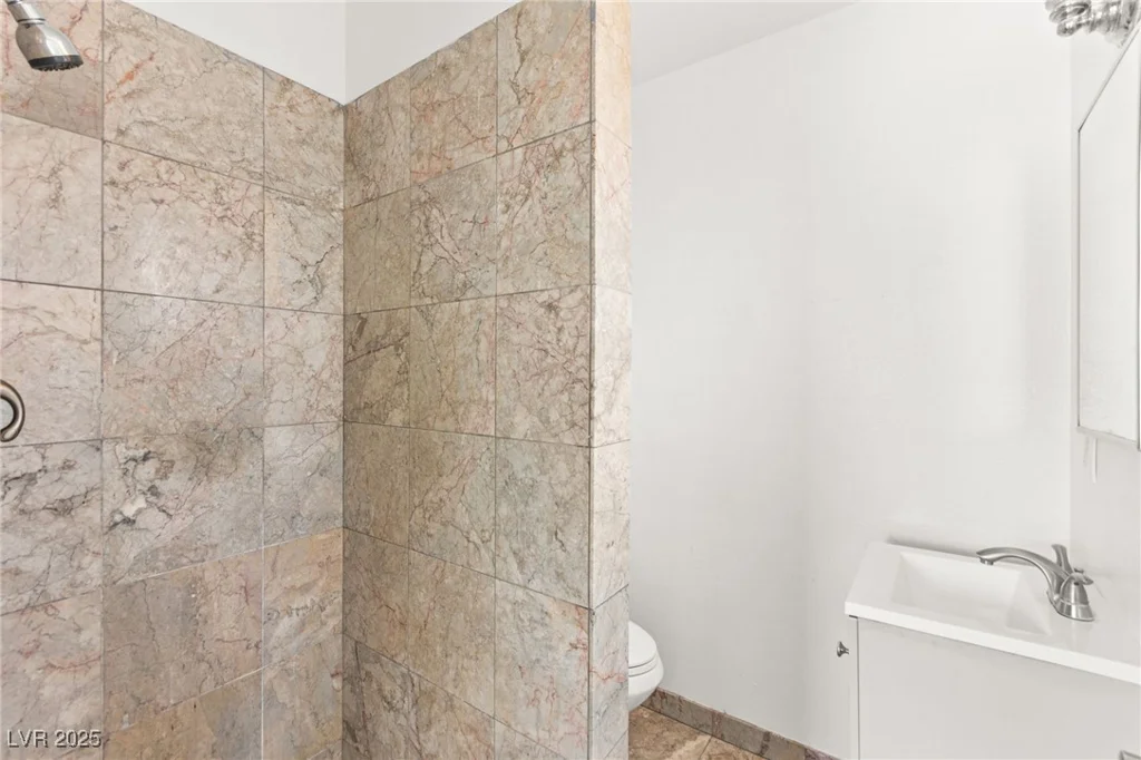 5285 Hillsboro, Las Vegas, NV 89120