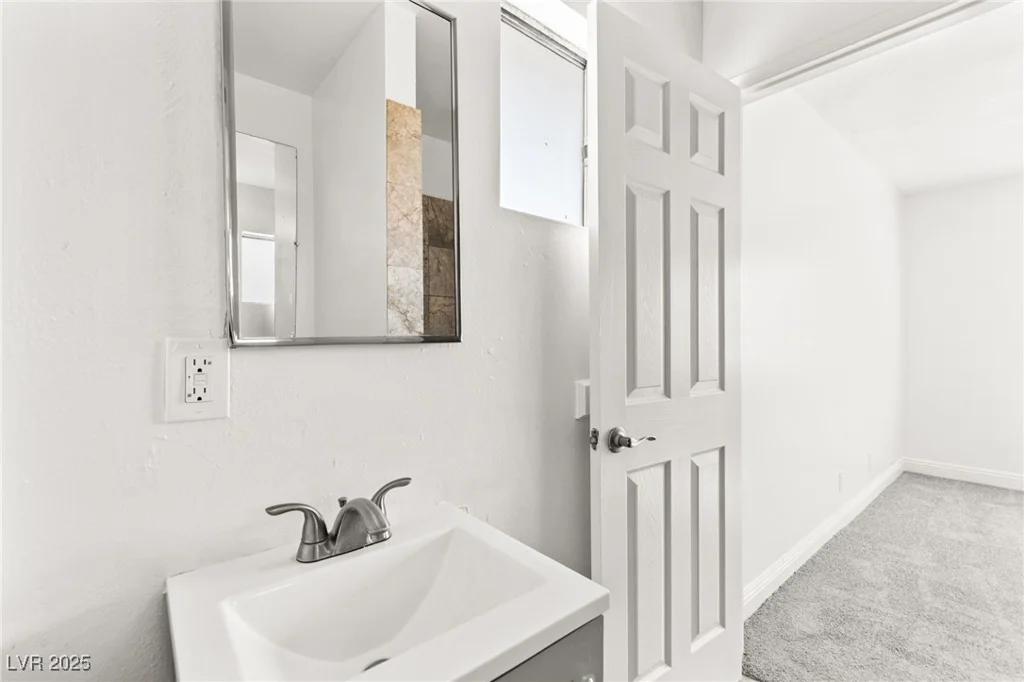 5285 Hillsboro, Las Vegas, NV 89120