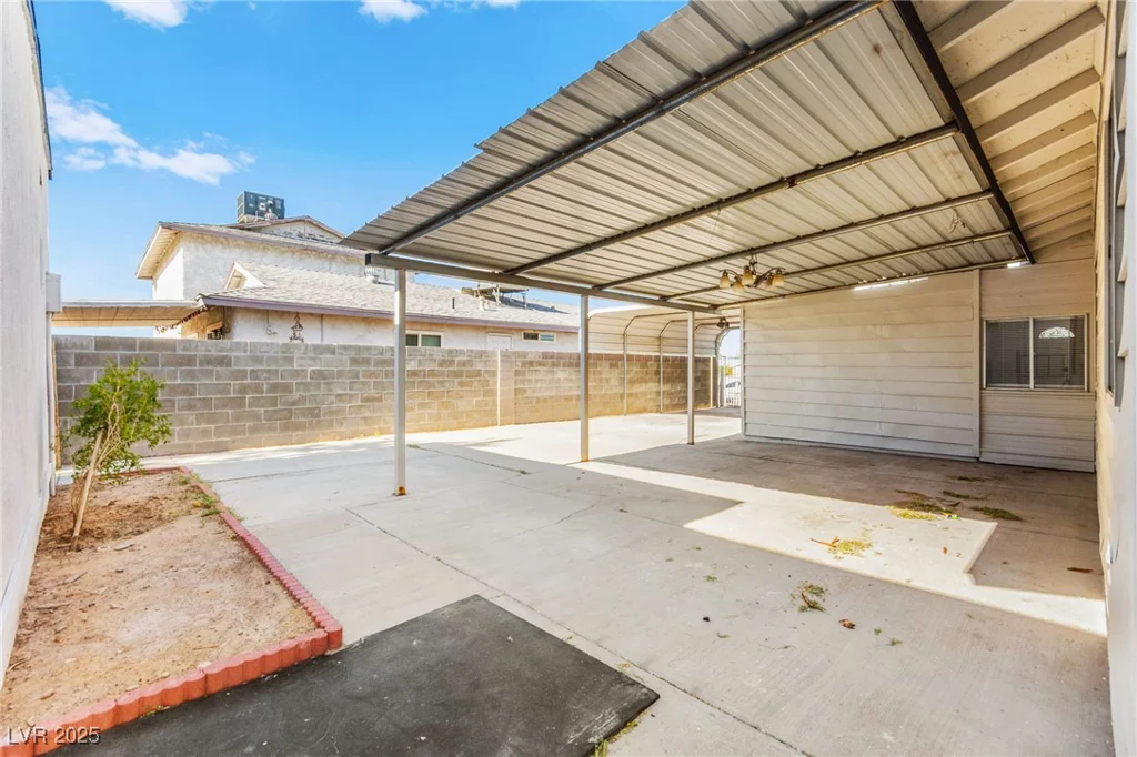5285 Hillsboro, Las Vegas, NV 89120