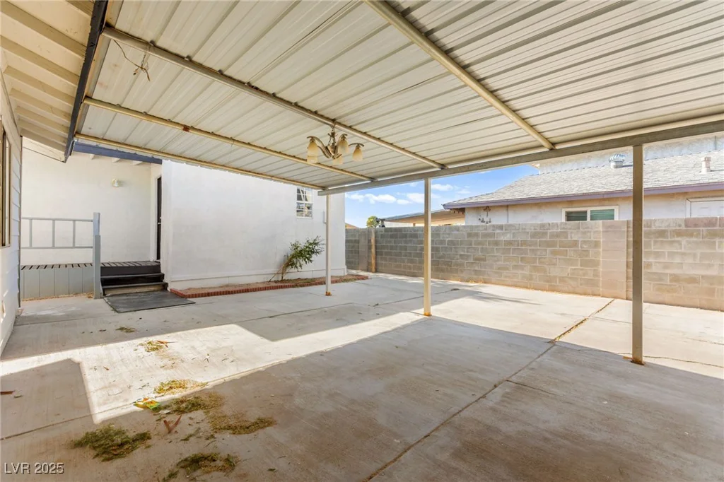 5285 Hillsboro, Las Vegas, NV 89120