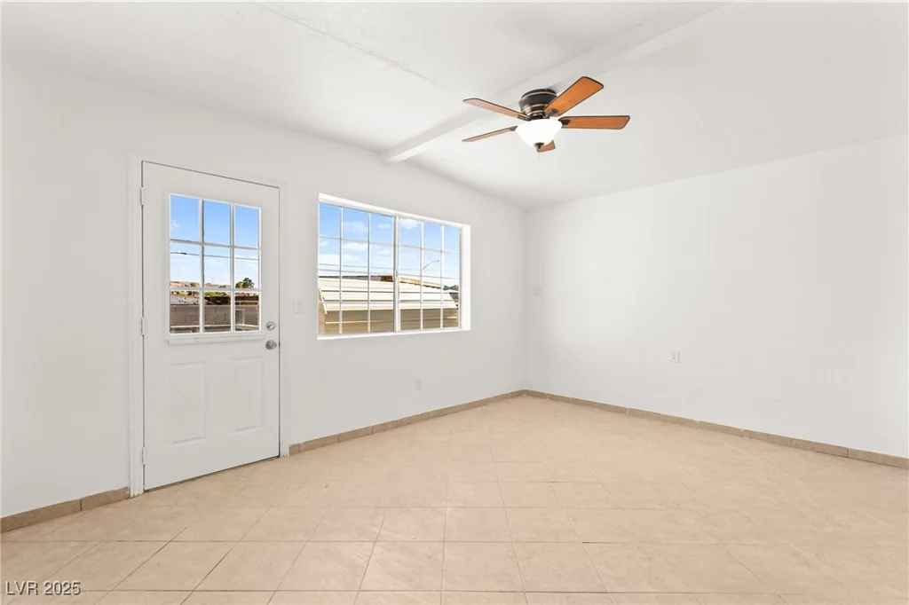 5285 Hillsboro, Las Vegas, NV 89120