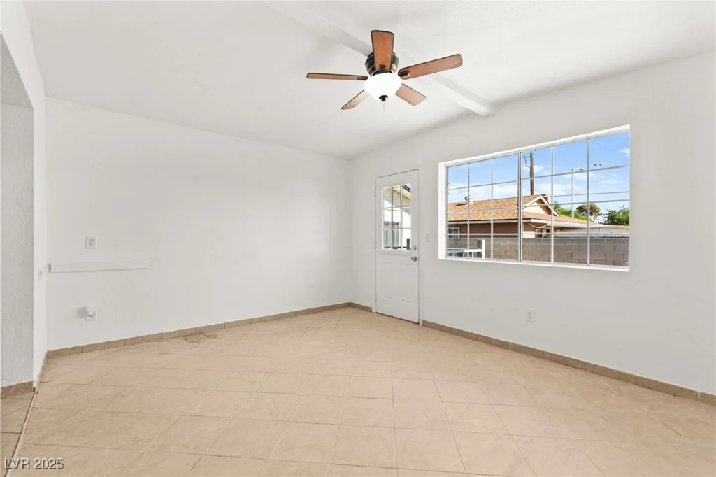 5285 Hillsboro, Las Vegas, NV 89120