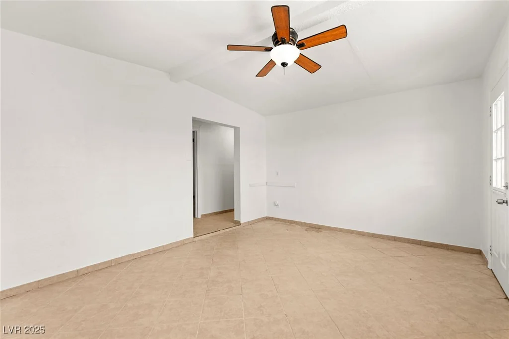 5285 Hillsboro, Las Vegas, NV 89120