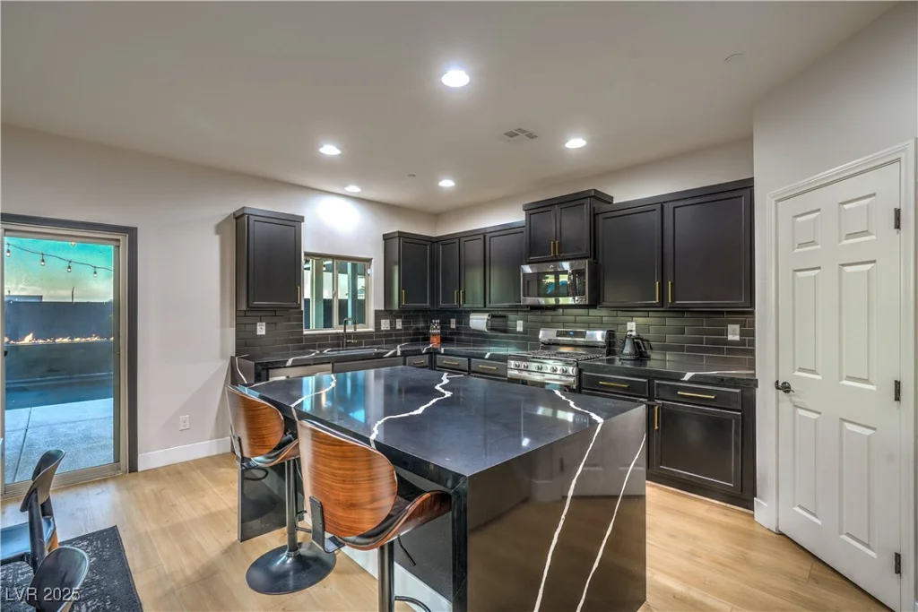 860 Portree, Henderson, NV 89012