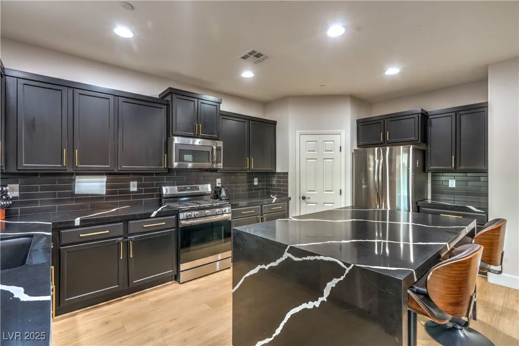 860 Portree, Henderson, NV 89012