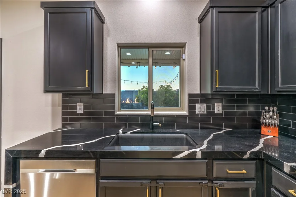 860 Portree, Henderson, NV 89012