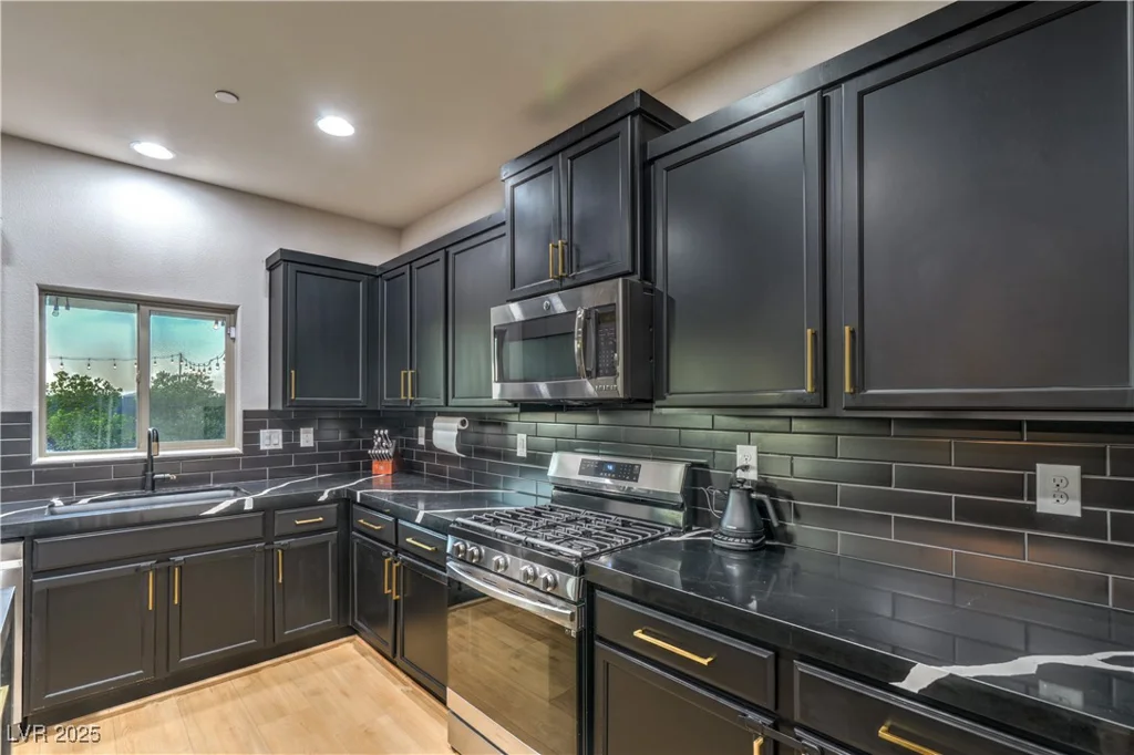 860 Portree, Henderson, NV 89012