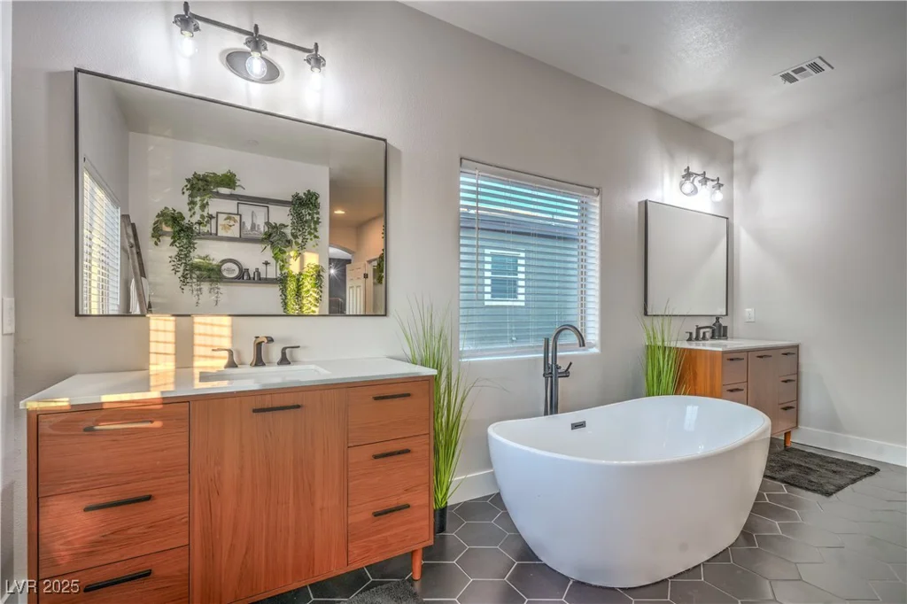 860 Portree, Henderson, NV 89012