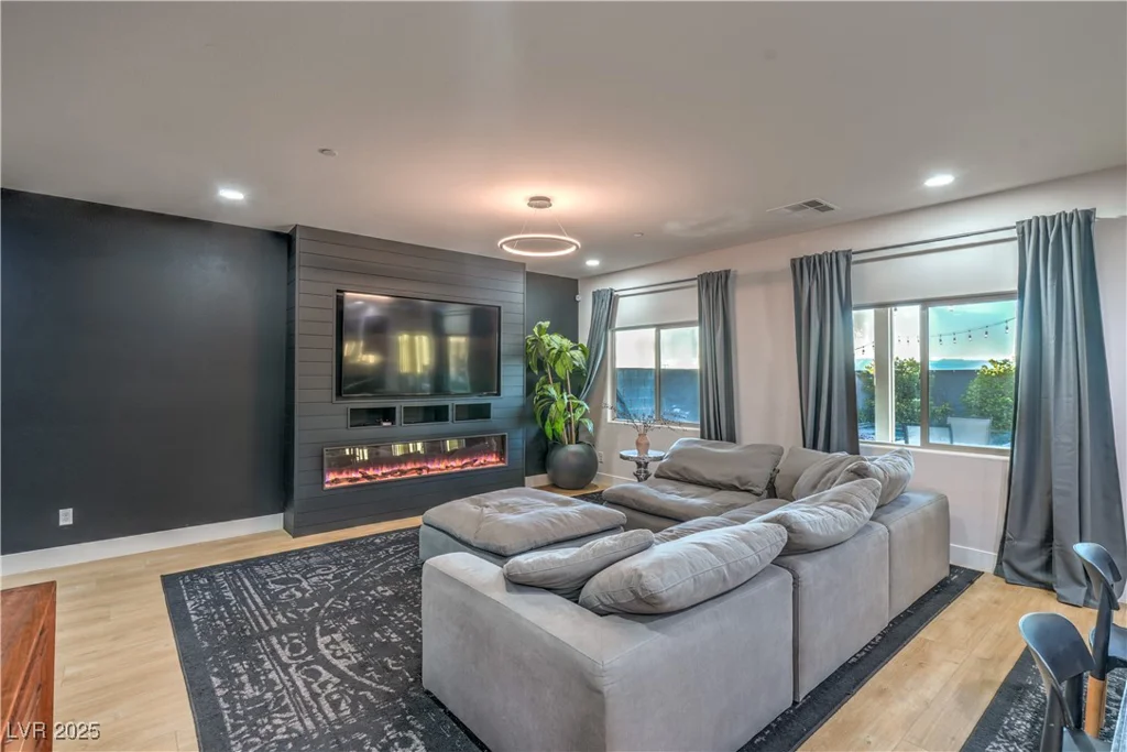 860 Portree, Henderson, NV 89012