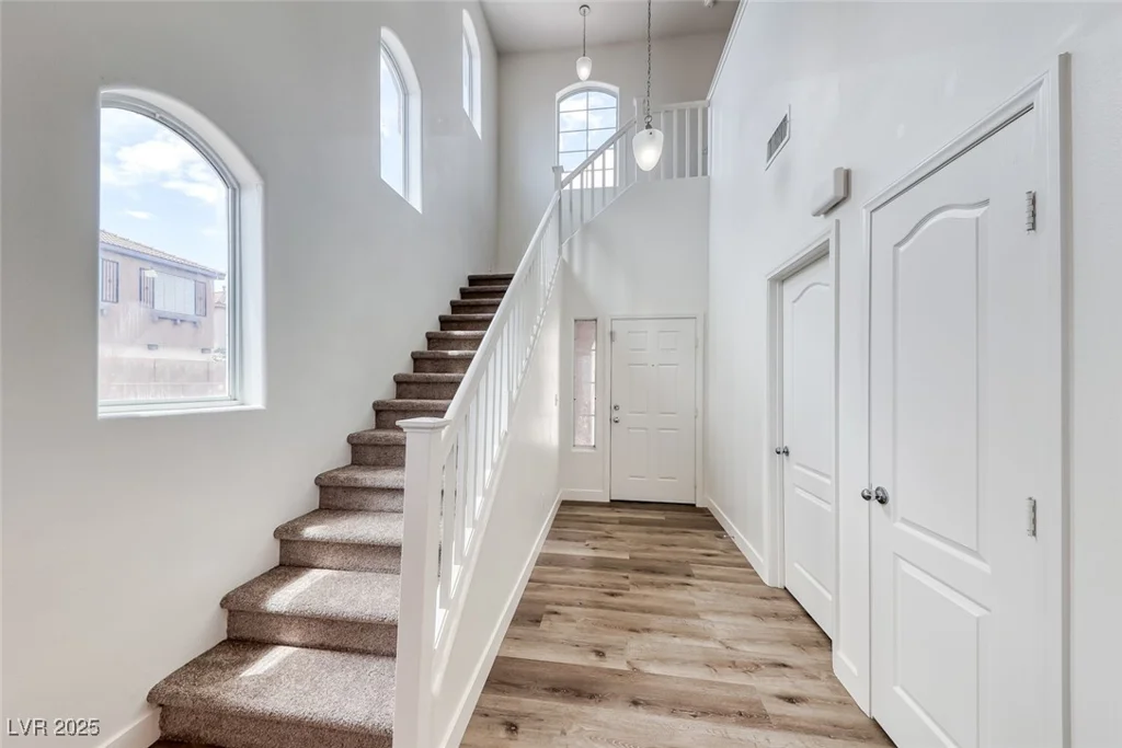 4904 Silent Valley, Las Vegas, NV 89139