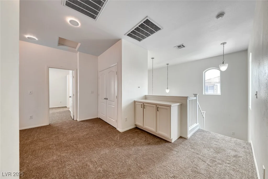 4904 Silent Valley, Las Vegas, NV 89139