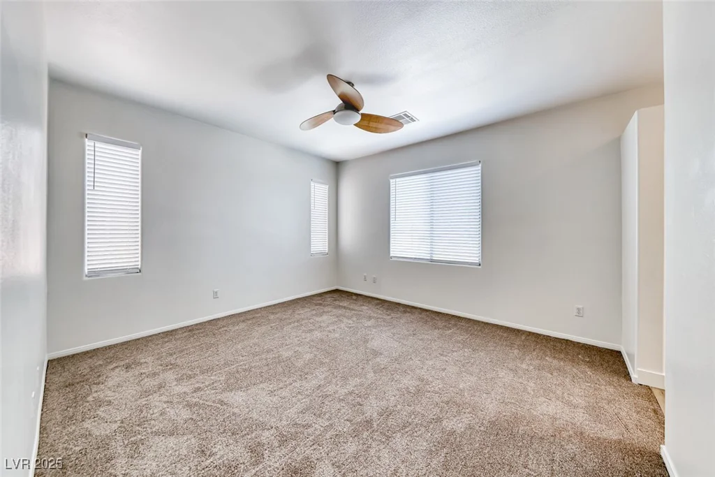 4904 Silent Valley, Las Vegas, NV 89139