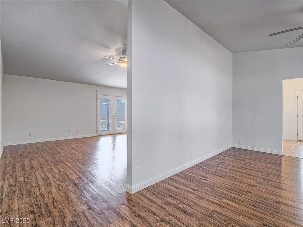 4913 Holly Grove, Las Vegas, NV 89130