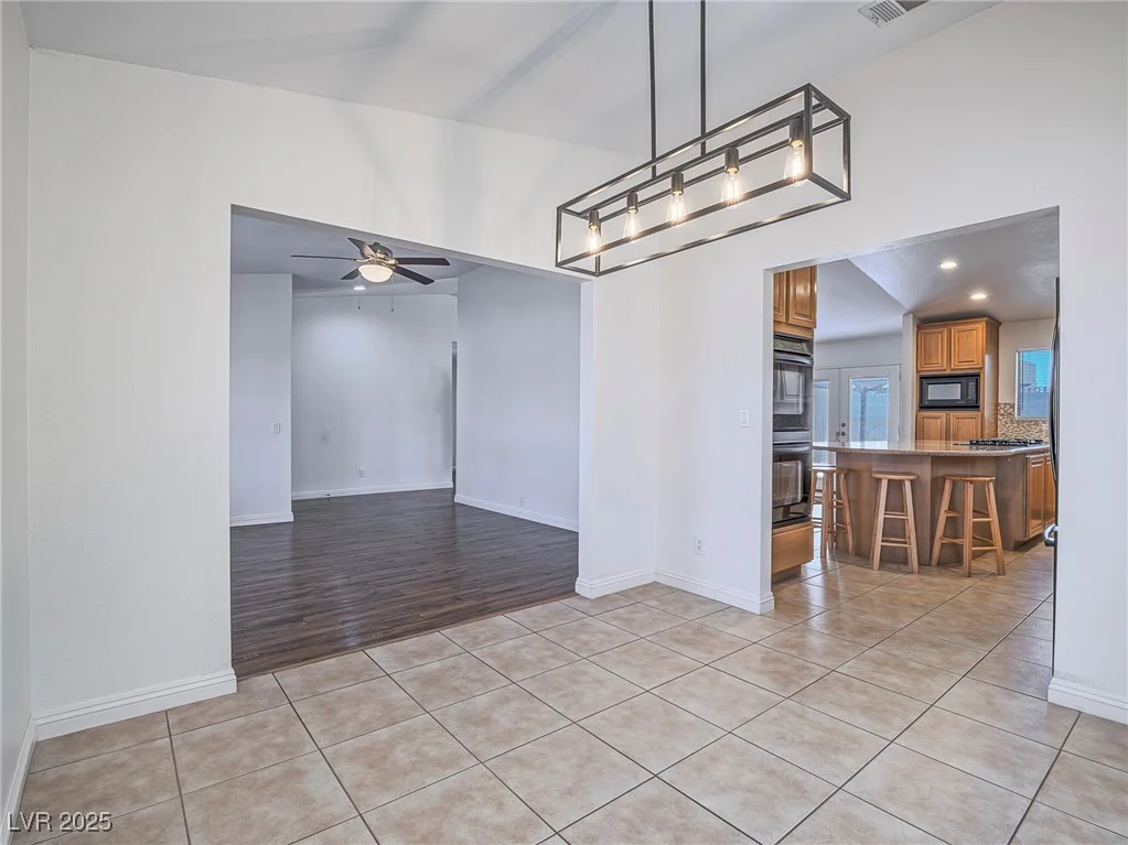 4913 Holly Grove, Las Vegas, NV 89130