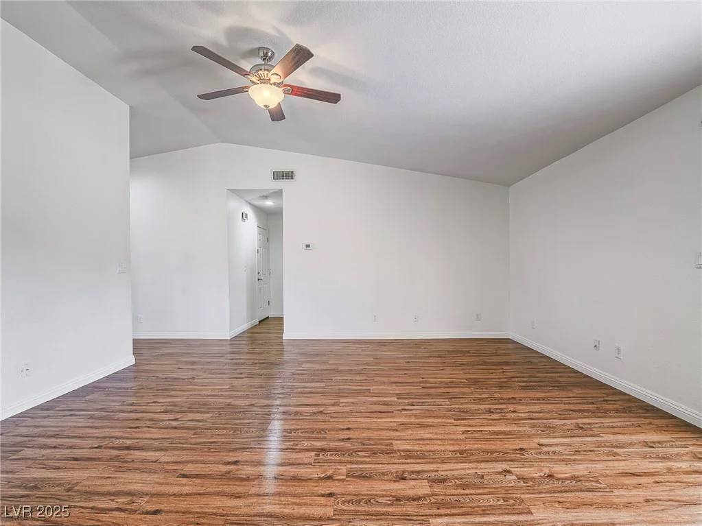 4913 Holly Grove, Las Vegas, NV 89130