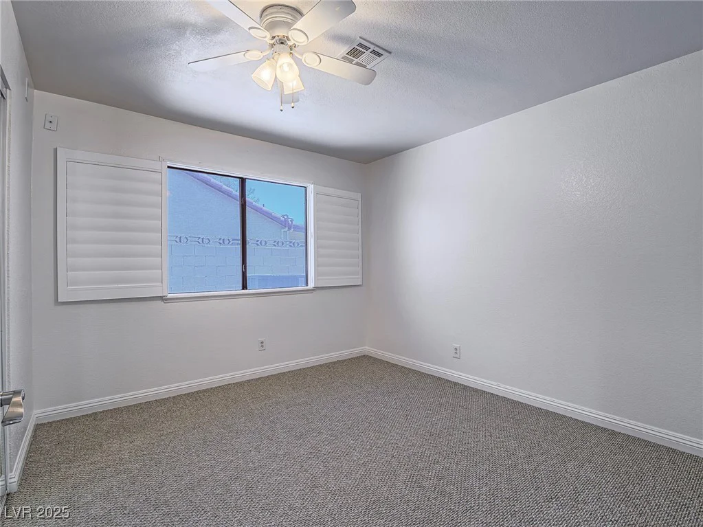 4913 Holly Grove, Las Vegas, NV 89130